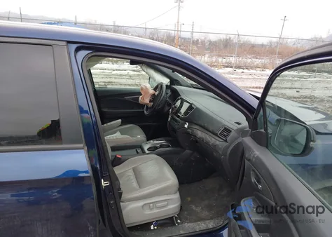 2019 Honda Passport Ex-L z USA, uszkodzony, nr VIN 5FNYF8H58KB019285